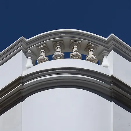 Montecarmo12 - Design Boutique מלון 4*