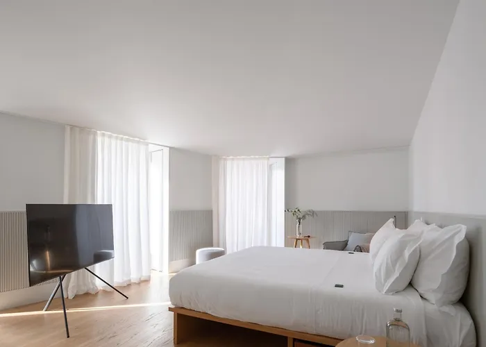 Montecarmo12 - Design Boutique Hotel Lissabon